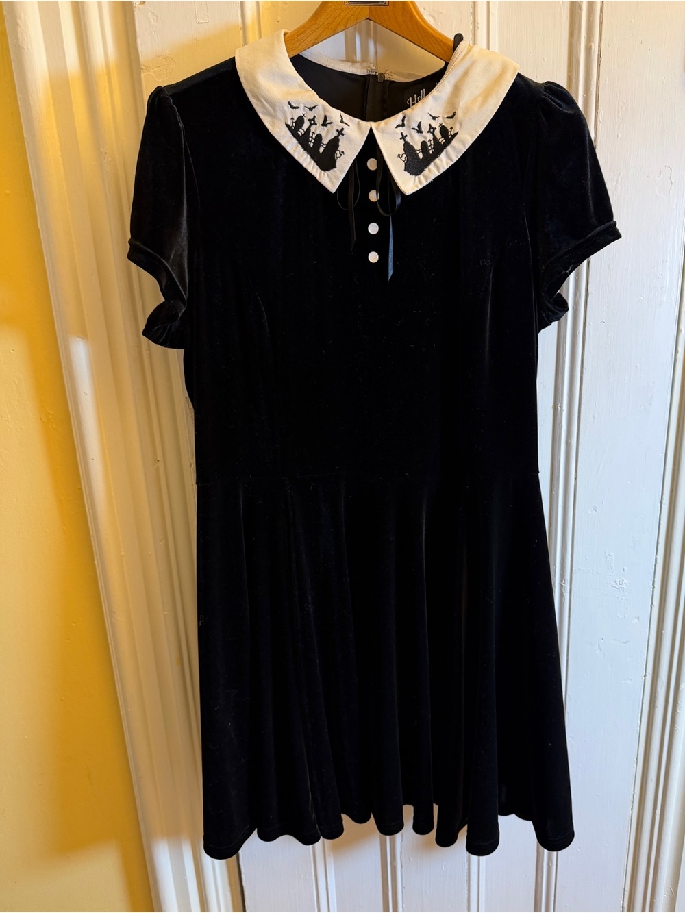 Hell Bunny Halloween Dress UK 20 Black Velvet Graveyard Embroidered Collar